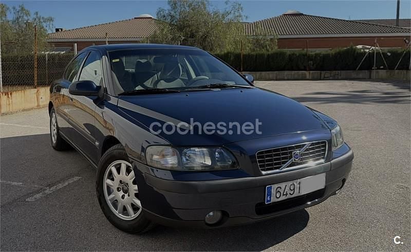 Usado Volvo S60 140 CV (102 kW) 2003 Azul Berlina
