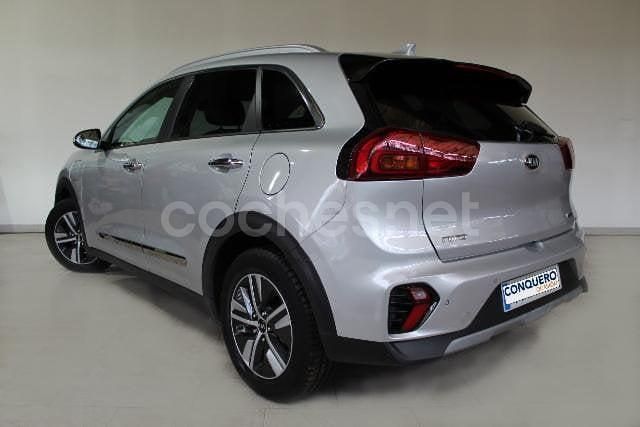 Usado Kia Niro 141 CV (103 kW) 2020 Gris / plata SUV