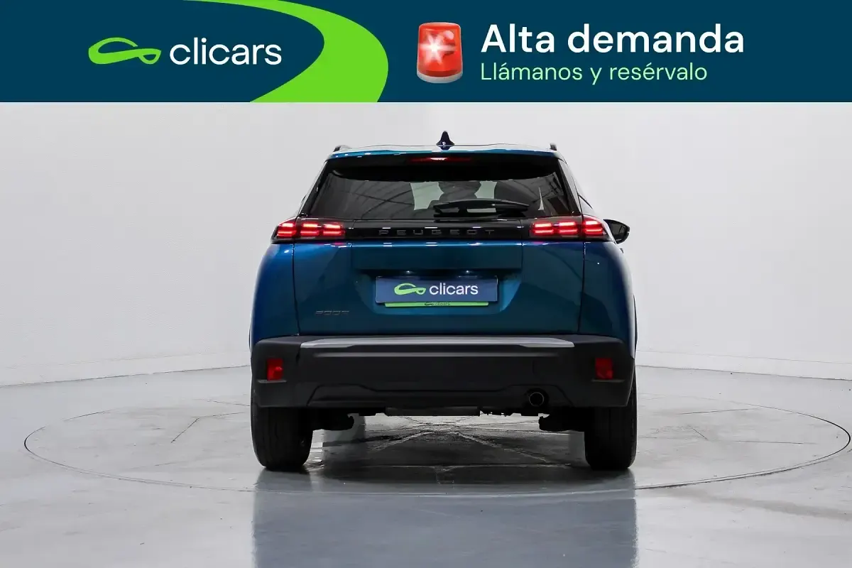 Usado Peugeot 2008 Allure 100 CV (73 kW) 2025 Azul SUV