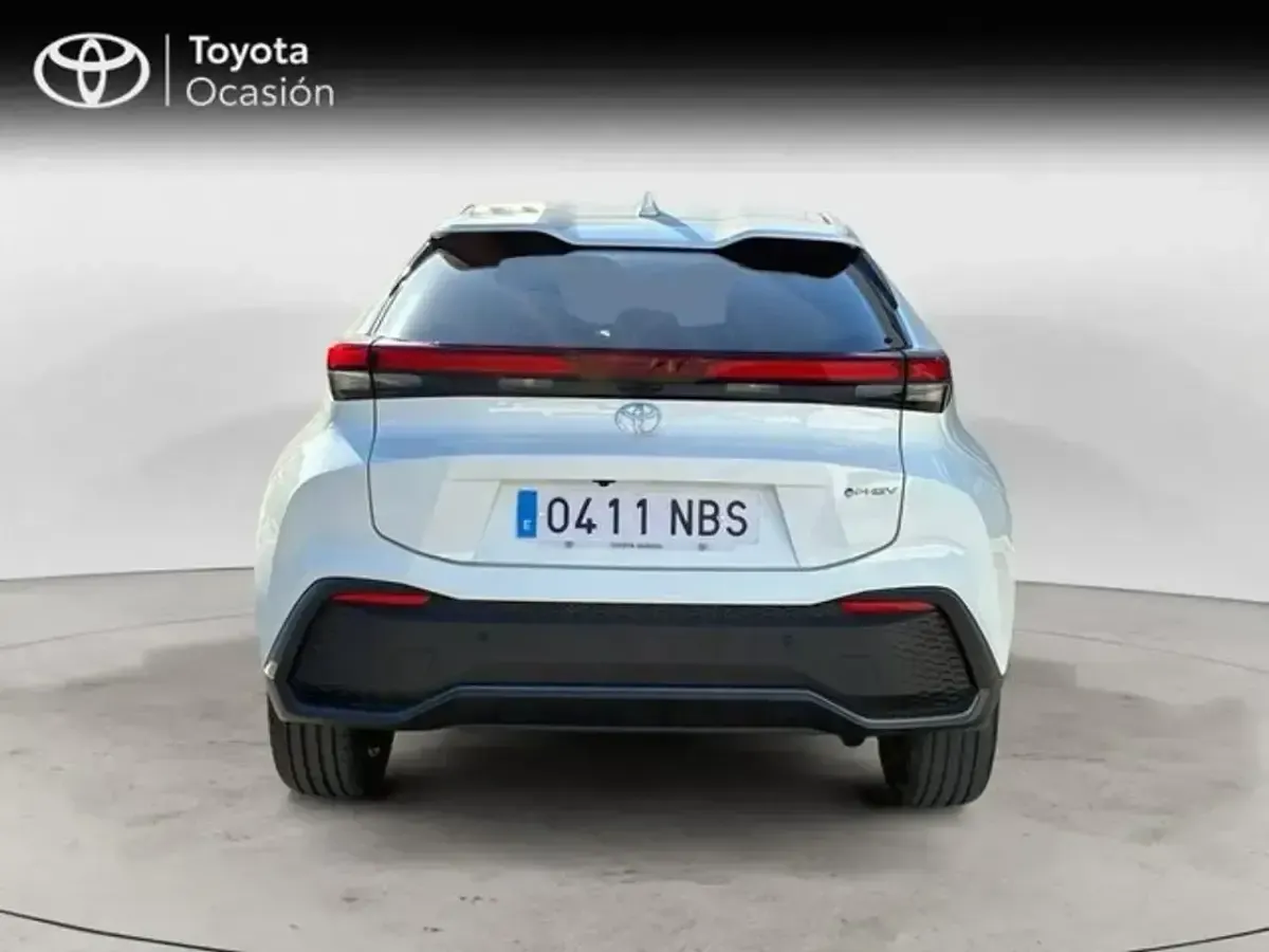 Usado Toyota C-HR Advance 223 CV (164 kW) 2025 Blanco SUV