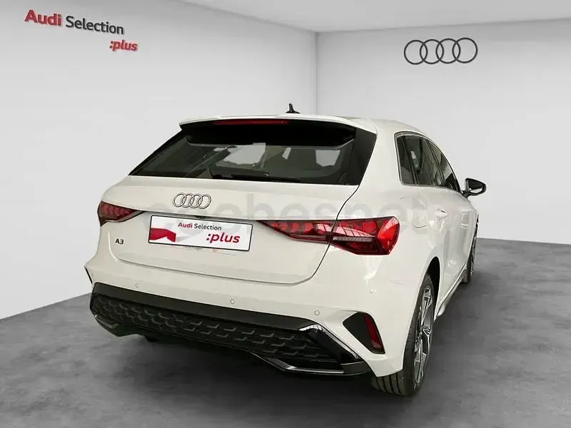 Usado Audi A3 S-Line 204 CV (150 kW) 2025 Blanco Berlina