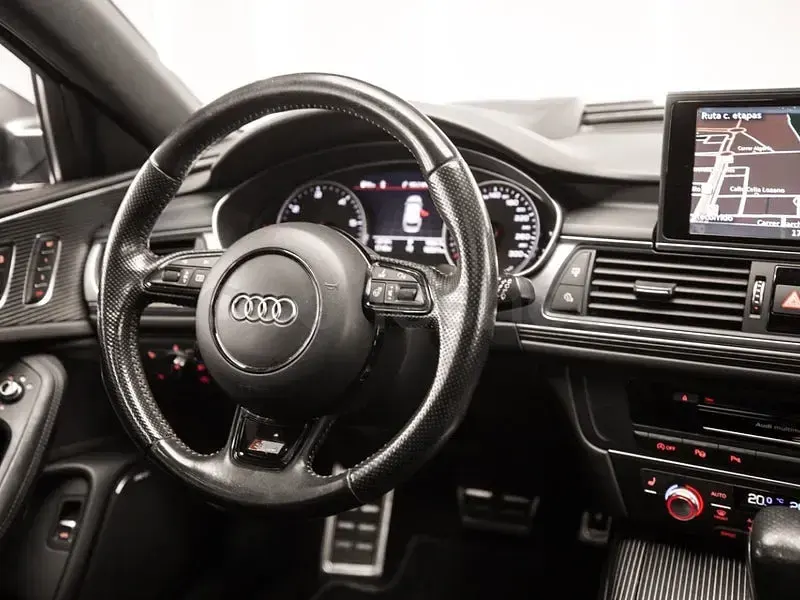 Usado Audi A6 Competition 326 CV (239 kW) 2016 Gris / plata Familiar