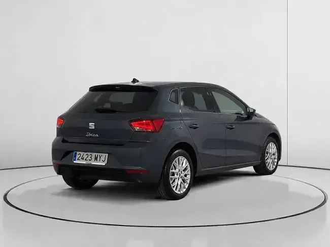 Usado Seat Ibiza XCELLENCE 115 CV (84 kW) 2025 Gris Utilitario
