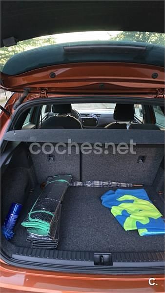 Usado Seat Arona FR 90 CV (66 kW) 2019 Naranja SUV