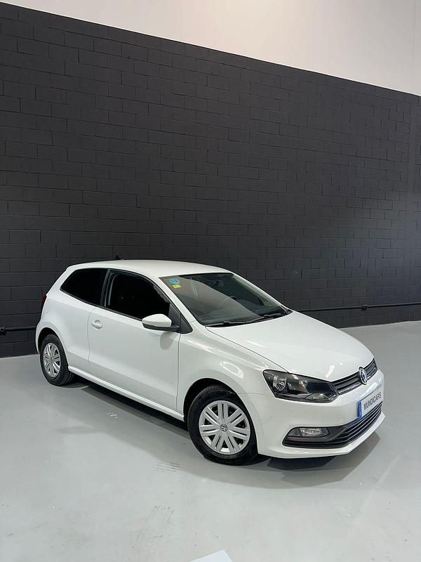 Usado VW Polo Edition 75 CV (55 kW) 2016 Blanco Berlina