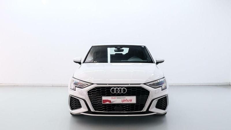 Käytetty Audi A3 150 HP (110 kW) 2024 Valkoinen