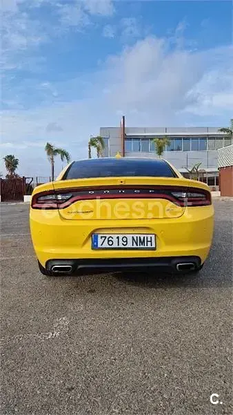 Usado Dodge Charger 485 CV (356 kW) 2024 Amarillo Berlina