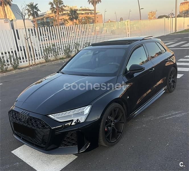 Usado Audi RS3 Sport 400 CV (294 kW) 2025 Negro Berlina