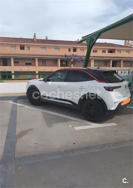 Usado Opel Mokka GS Line 130 CV (95 kW) 2021 Blanco SUV