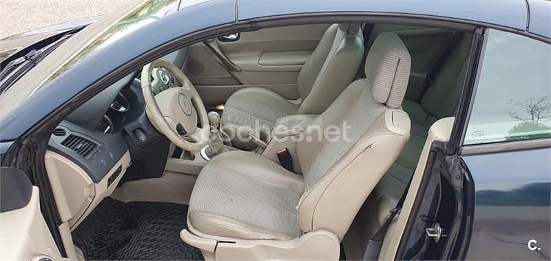 Usado Renault Mégane Cabriolet Extreme 130 CV (95 kW) 2006 Verde Descapotable