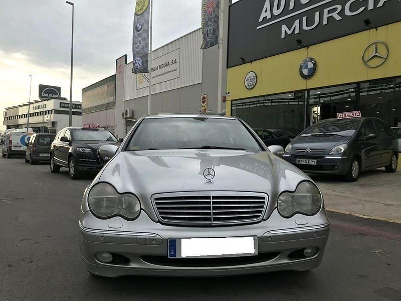 Usado Mercedes C270 Elegance 170 CV (125 kW) 2004 Gris Berlina