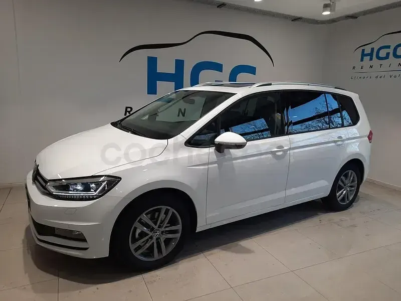 Usado VW Touran 122 CV (89 kW) 2026 Blanco Monovolumen