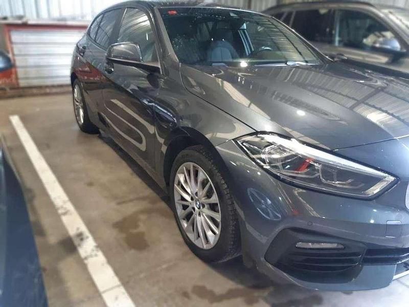 Usado BMW 118 Performance 150 CV (110 kW) 2020 Gris Utilitario