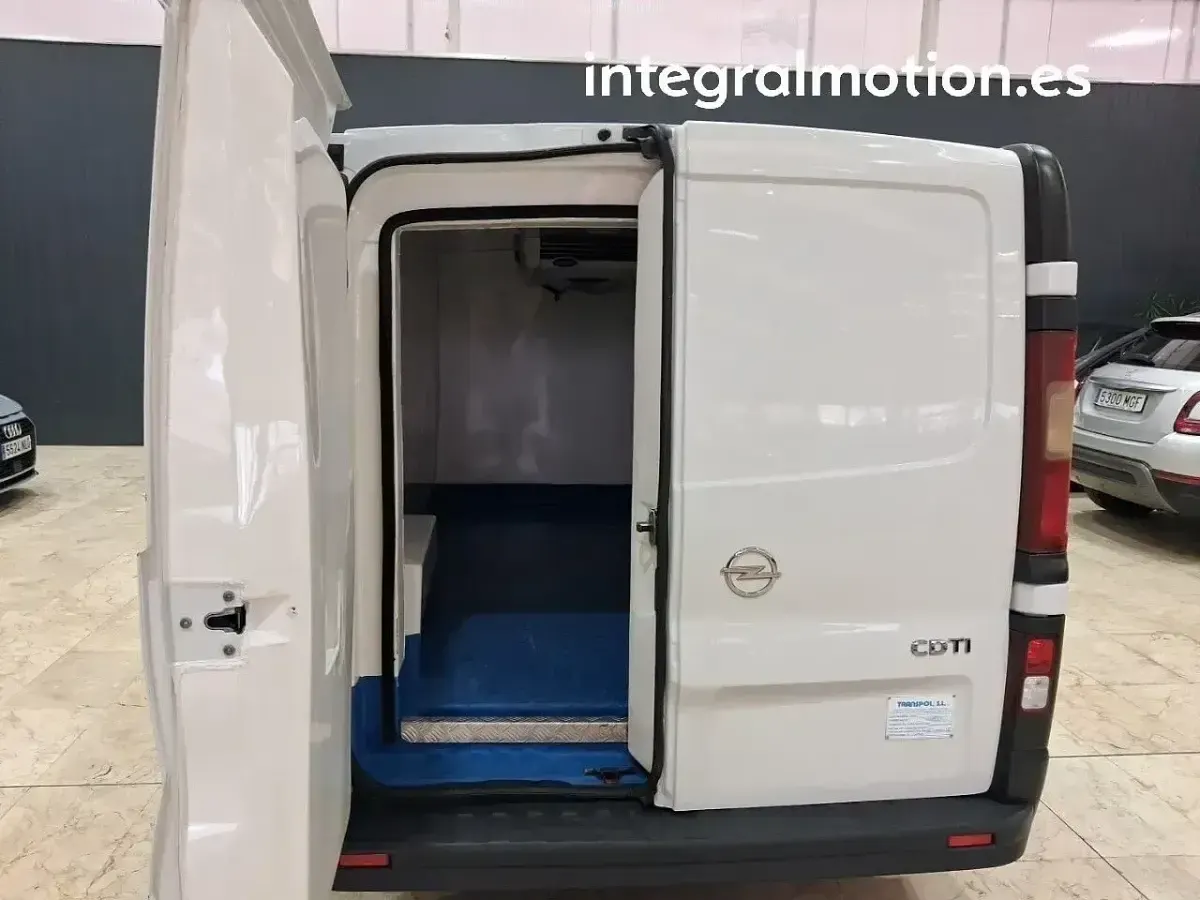 Usado Opel Vivaro 121 CV (88 kW) 2017 Blanco Monovolumen
