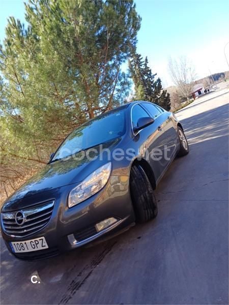 Gris / plata Usado 2009 Opel Insignia Cosmo Berlina | 4950 € (Precio justo) - Imagen 1/4