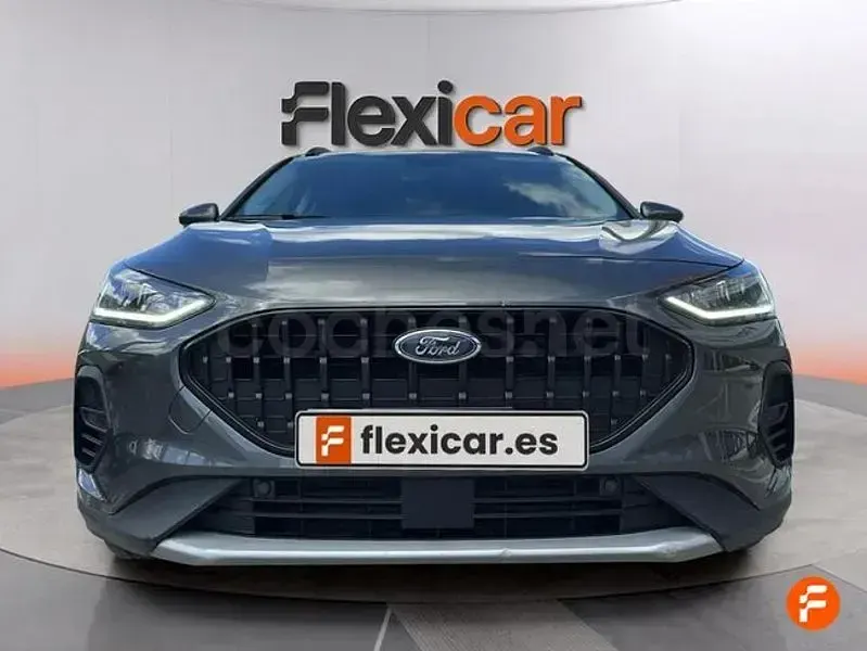 Usado Ford Focus Active 155 CV (114 kW) 2024 Gris / plata Berlina