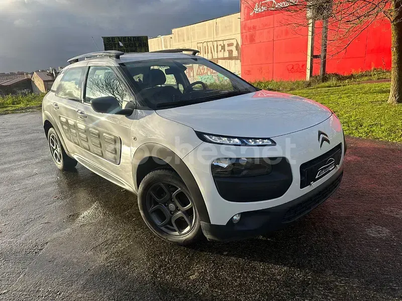 Usado Citroën C4 Live 82 CV (60 kW) 2015 Blanco Berlina