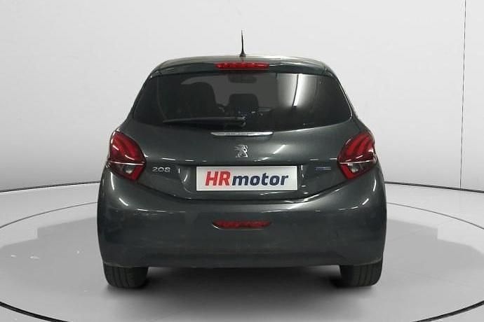 Usado Peugeot 208 Allure 82 CV (60 kW) 2017 Utilitario