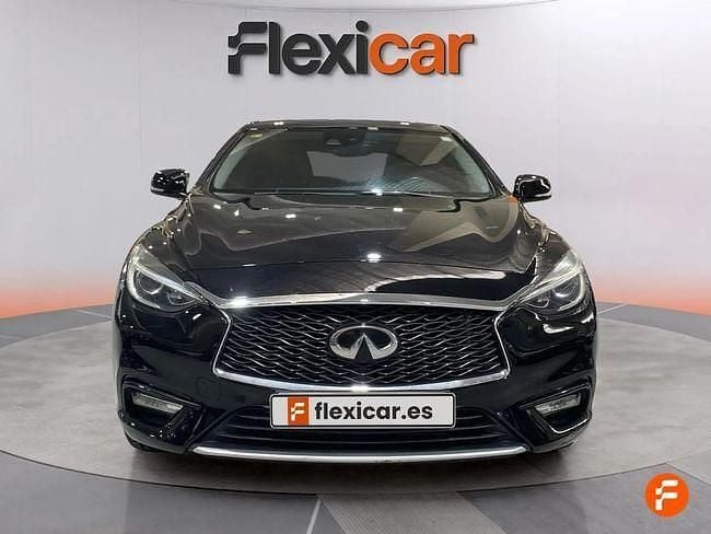 Usado Infiniti Q30 Premium 109 CV (80 kW) 2016 Negro Utilitario