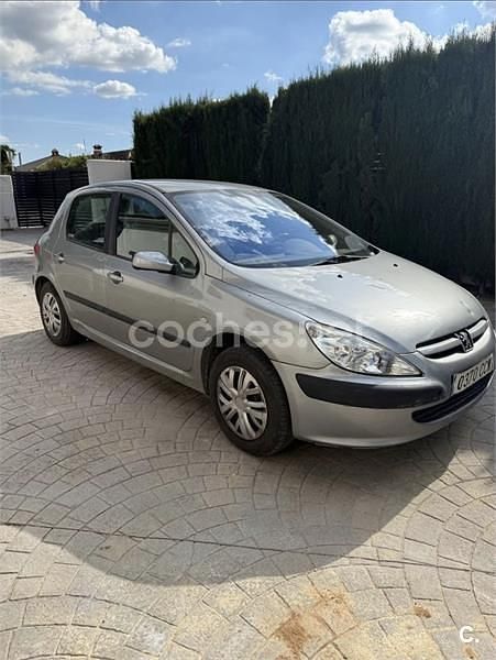 Gris / plata Usado 2002 Peugeot 307 Berlina | 2000 € (Precio justo) - Imagen 1/3
