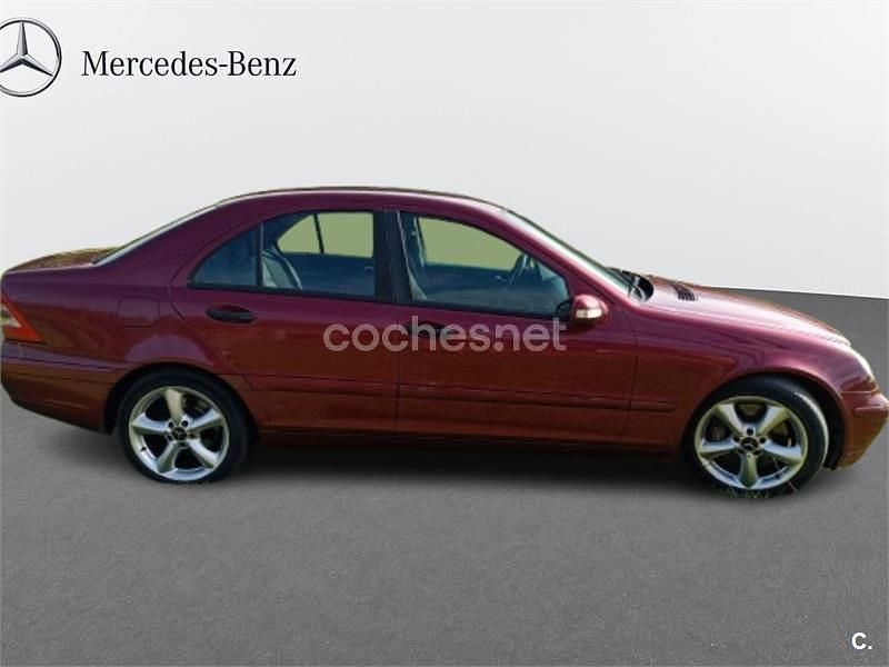 Granate Usado 2004 Mercedes C220 Sport Edition Berlina | 3000 € (Buen precio) - Imagen 1/4