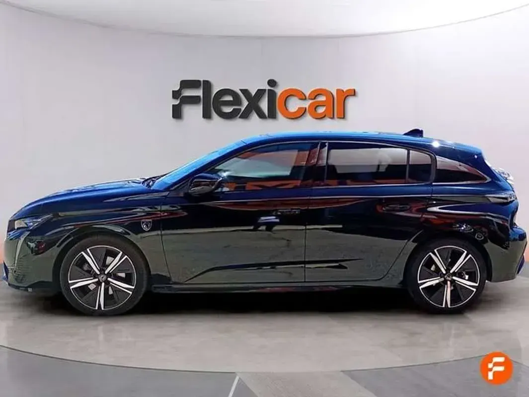 Usado Peugeot 308 GT 131 CV (96 kW) 2023 Negro Utilitario
