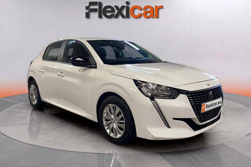 Blanco Usado 2022 Peugeot 208 Active Utilitario | 9990 € - Imagen 1/4