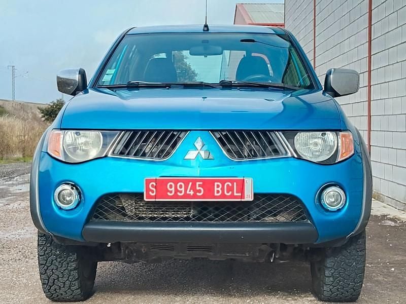 Usado Mitsubishi L200 Intense+ 136 CV (100 kW) 2007 Azul Recogida