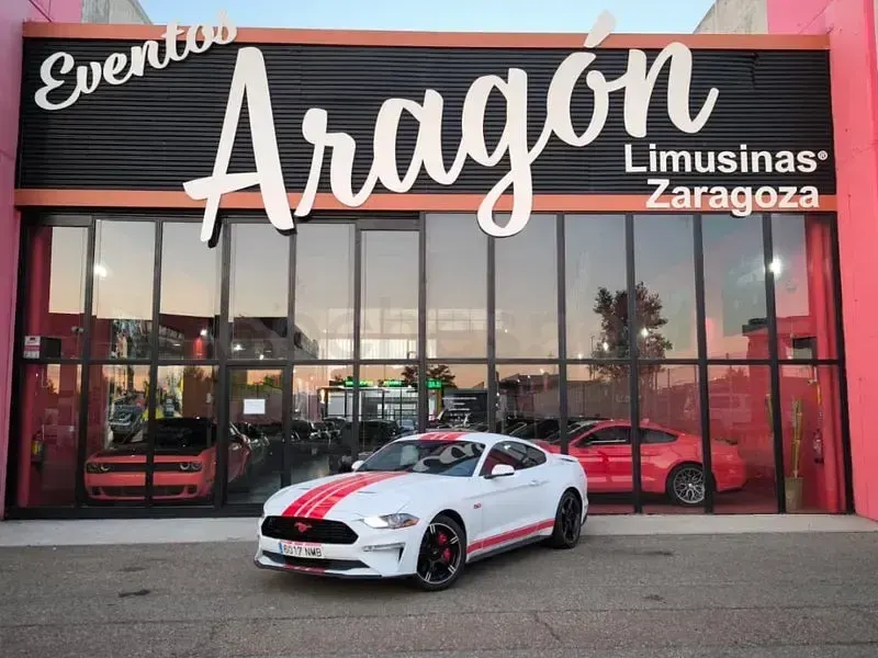 Usado Ford Mustang GT 450 CV (330 kW) 2022 Blanco Coupe