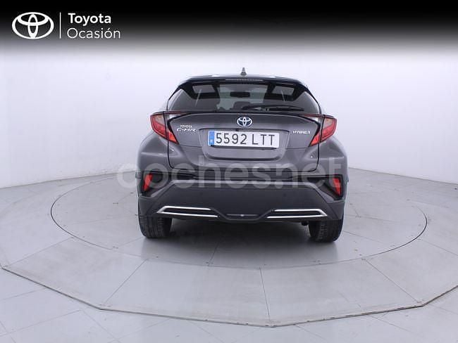 Usado Toyota C-HR Advance 184 CV (135 kW) 2021 Gris / plata SUV