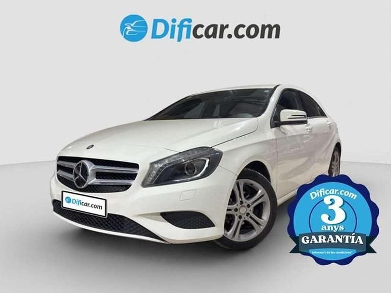 Blanco Usado 2015 Mercedes A180 Berlina | 16.990 € (Precio justo) - Imagen 1/4