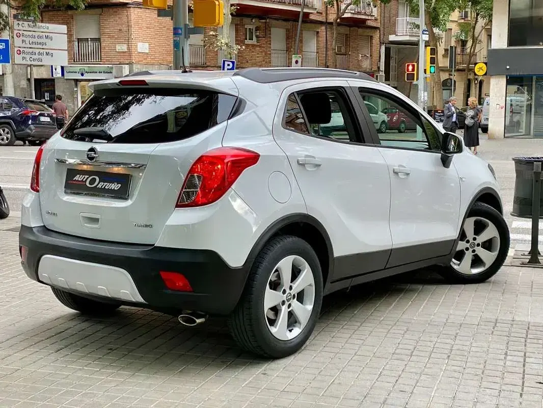 Usado Opel Mokka Excellence 140 CV (102 kW) 2015 Blanco SUV