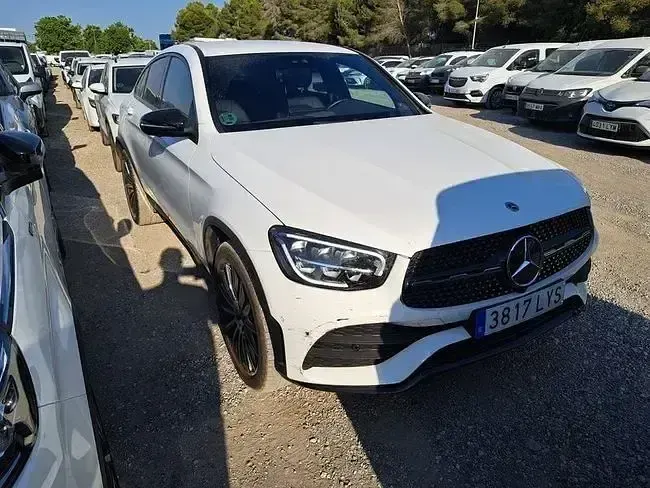 Usado Mercedes GLC220 194 CV (142 kW) 2022 Blanco SUV