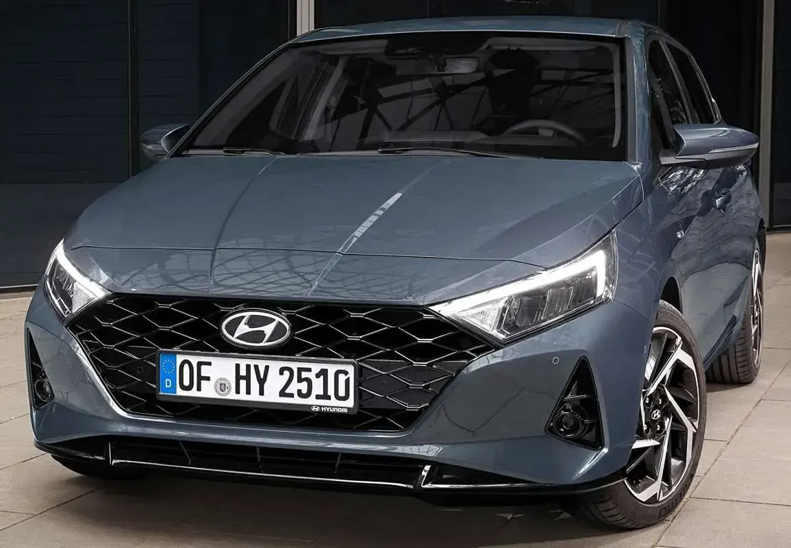 Usado Hyundai i20 80 CV (58 kW) 2025 Azul Utilitario