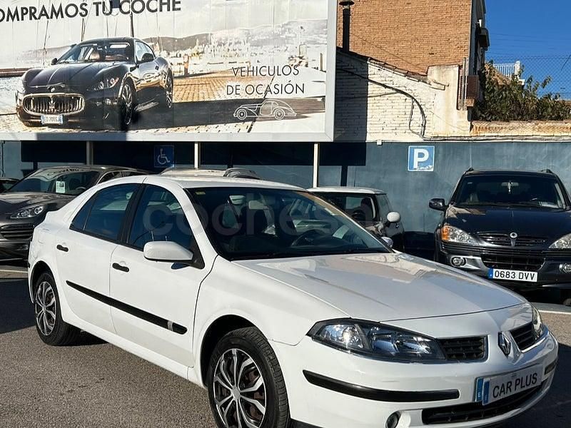 Usado Renault Laguna III Expression 110 CV (80 kW) 2007 Blanco Familiar