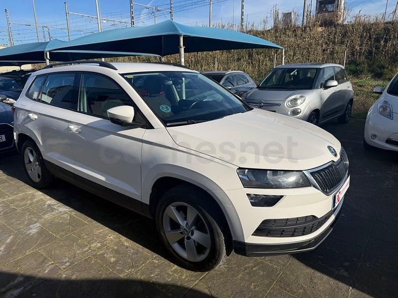Usado Skoda Karoq Ambition 150 CV (110 kW) 2020 Blanco SUV