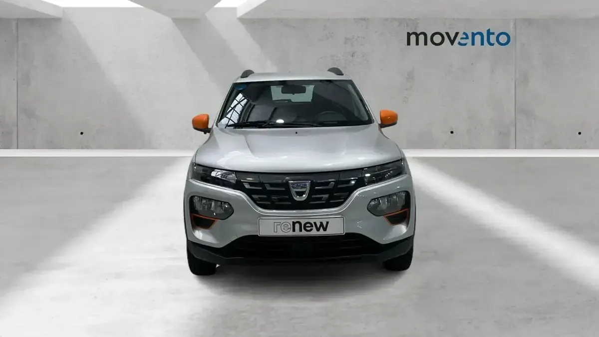 Usado Dacia Spring Comfort Plus 33 kW (45 CV) 2022 Gris Utilitario