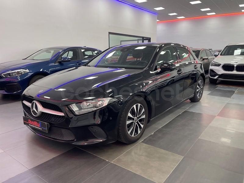 Usado Mercedes A180 136 CV (100 kW) 2020 Negro Berlina