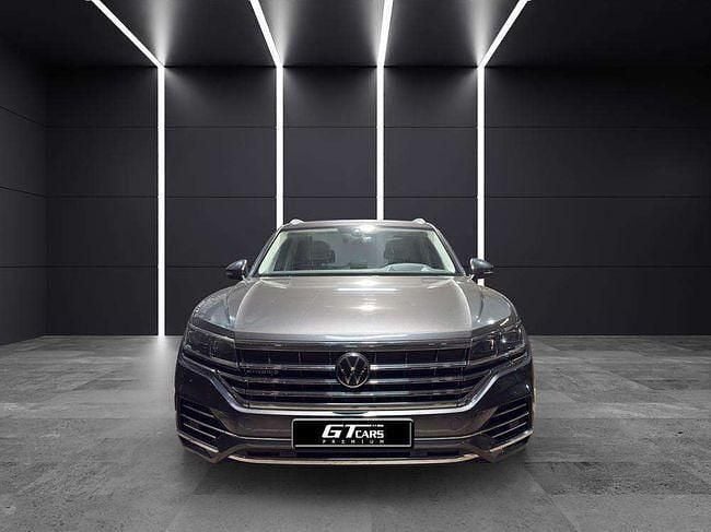 Usado VW Touareg 381 CV (280 kW) 2023 Gris SUV