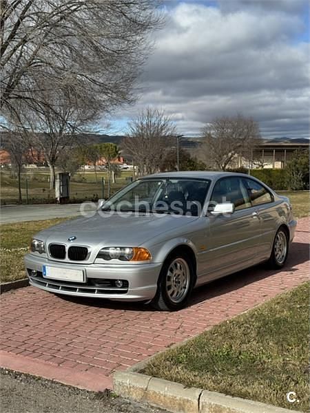 Gris / plata Usado 2001 BMW 318 Coupe | 5990 € (Un poco caro) - Imagen 1/4