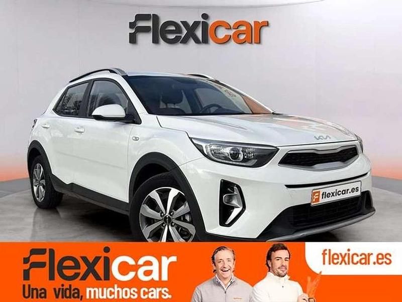 Blanco Usado 2023 Kia Stonic SUV | 13.390 € (Buen precio) - Imagen 1/4