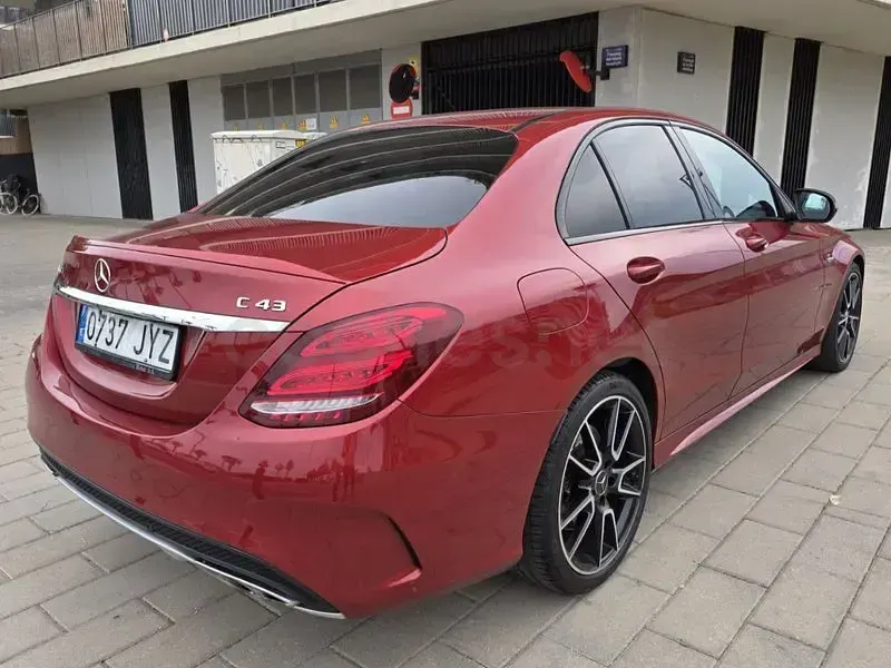 Usado Mercedes C43 AMG 367 CV (269 kW) 2017 Rojo Berlina