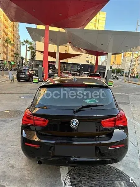 Usado BMW 116 Efficient Dynamics 136 CV (100 kW) 2016 Negro Utilitario