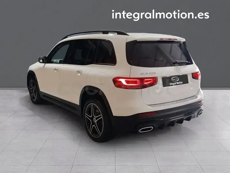 Usado Mercedes GLB200 163 CV (119 kW) 2020 Blanco SUV