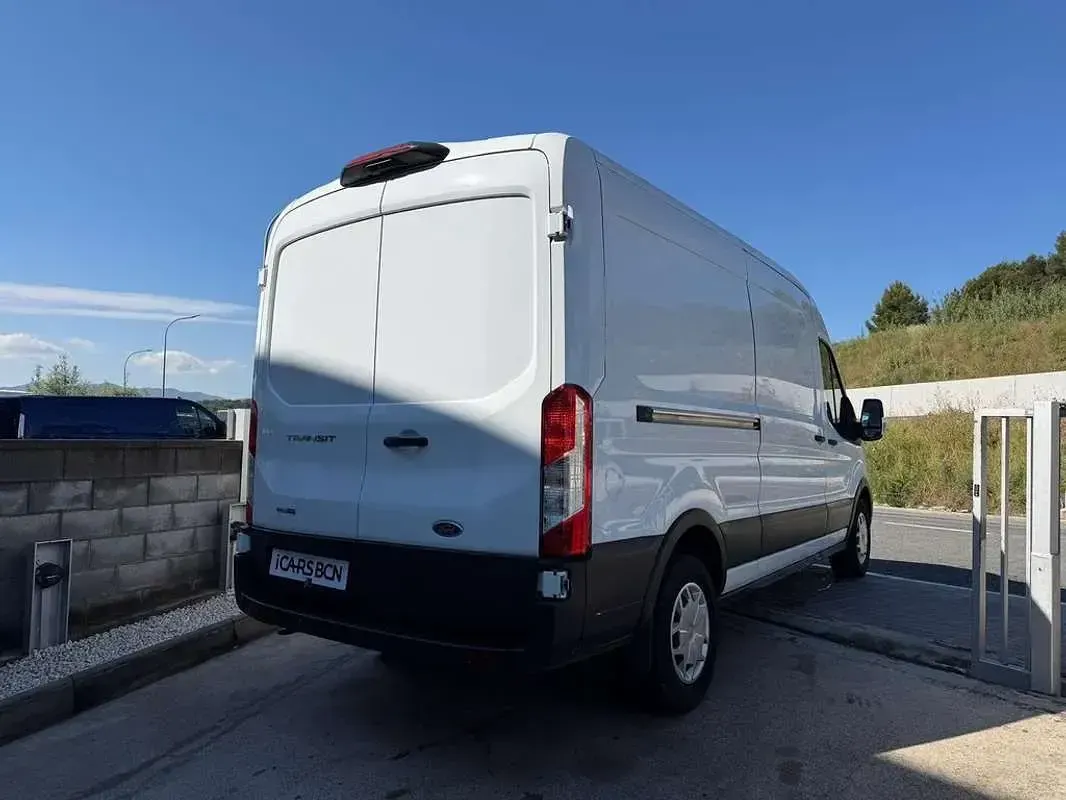 Usado Ford Transit Trend 129 HP (94 kW) 2022 Branco Van