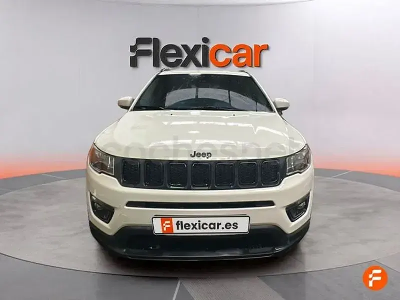 Usado Jeep Compass Sport 140 CV (102 kW) 2019 Blanco SUV