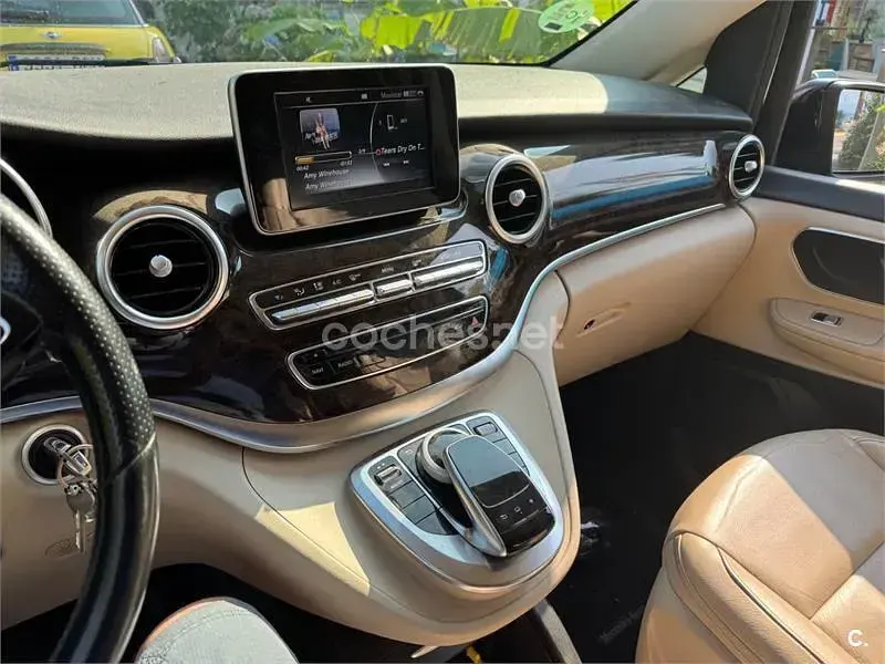 Usado Mercedes V250 Avantgarde 190 CV (139 kW) 2016 Azul Monovolumen