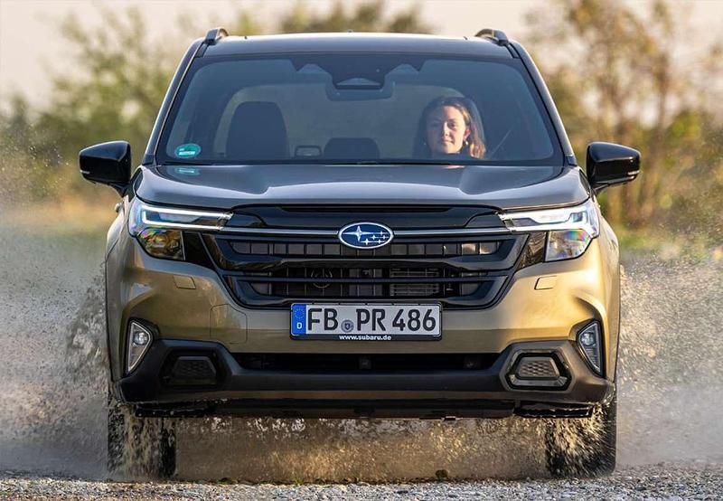 Marrón Usado 2023 Subaru Forester SUV | 25.849 € - Imagen 1/4