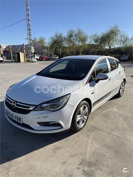 Usado Opel Astra Excellence 110 CV (80 kW) 2017 Blanco Berlina