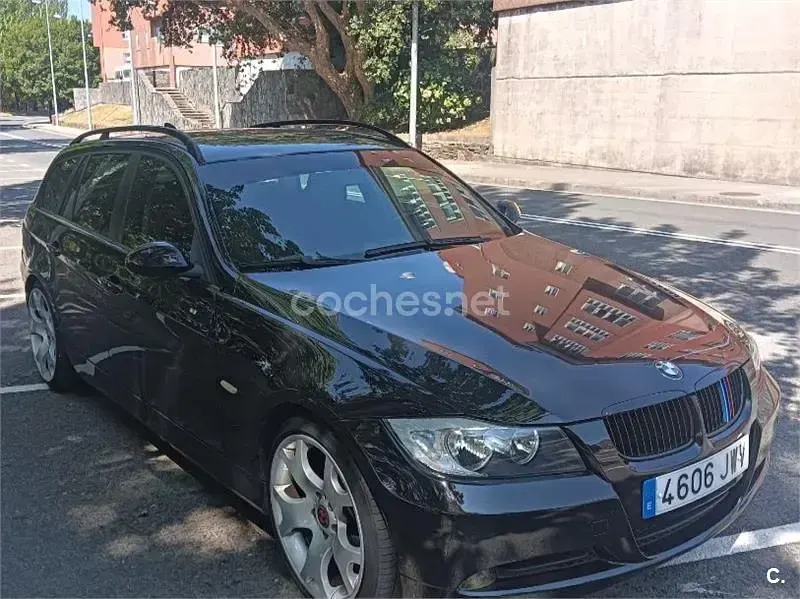 Usado BMW 320 150 CV (110 kW) 2005 Negro Familiar